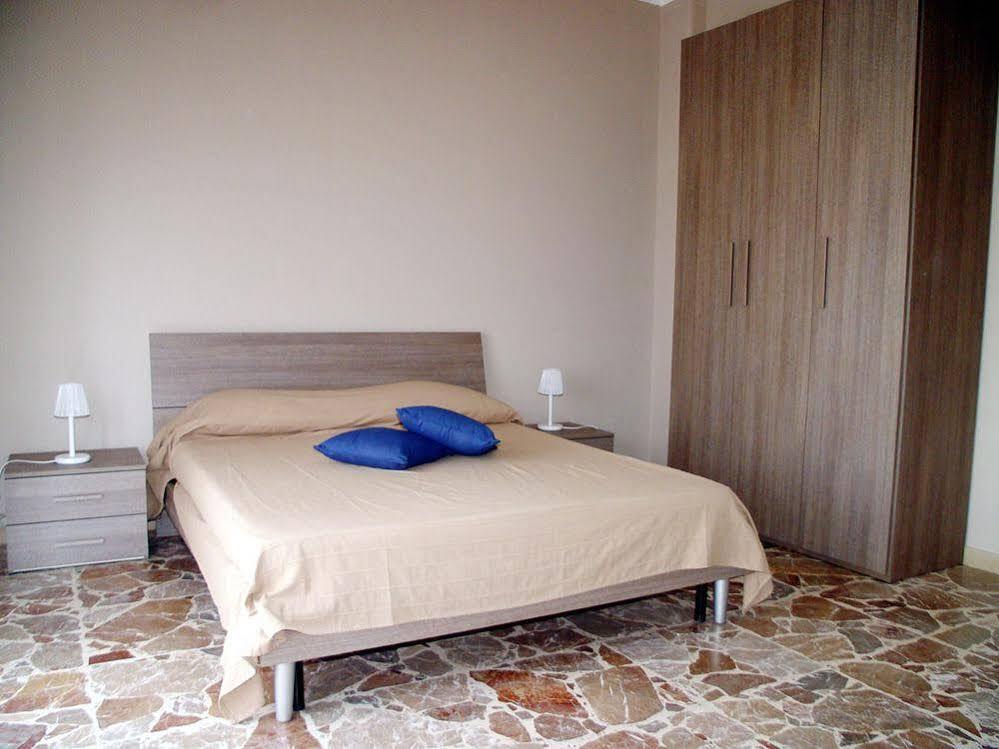 B&B Don Pedro Riposto Exterior photo